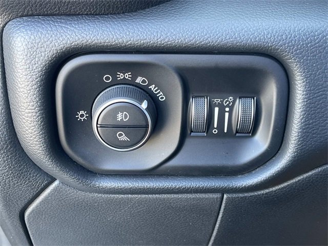 Used 2019 RAM 2500 Laramie image 37