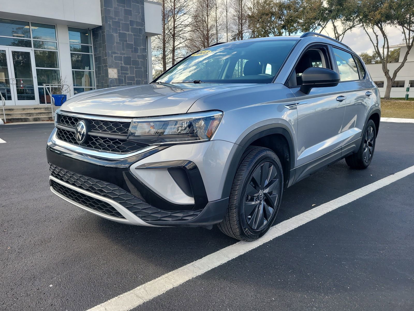 Used 2023 Volkswagen Taos S image 4