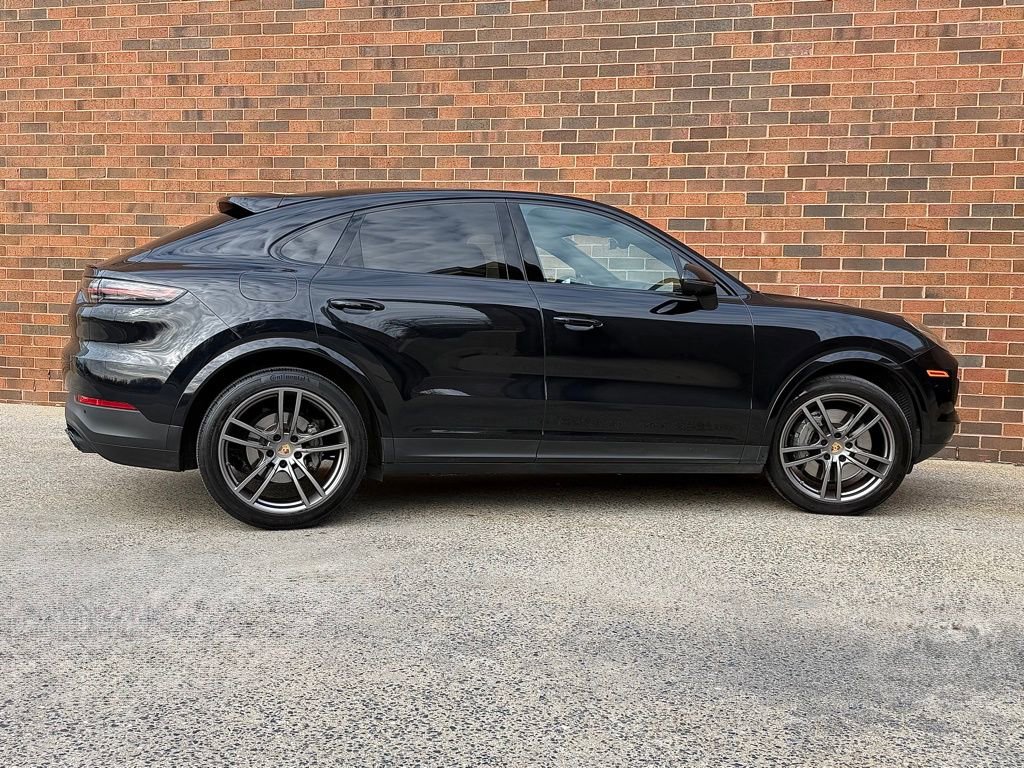 Certified 2022 Porsche Cayenne S Platinum image 7