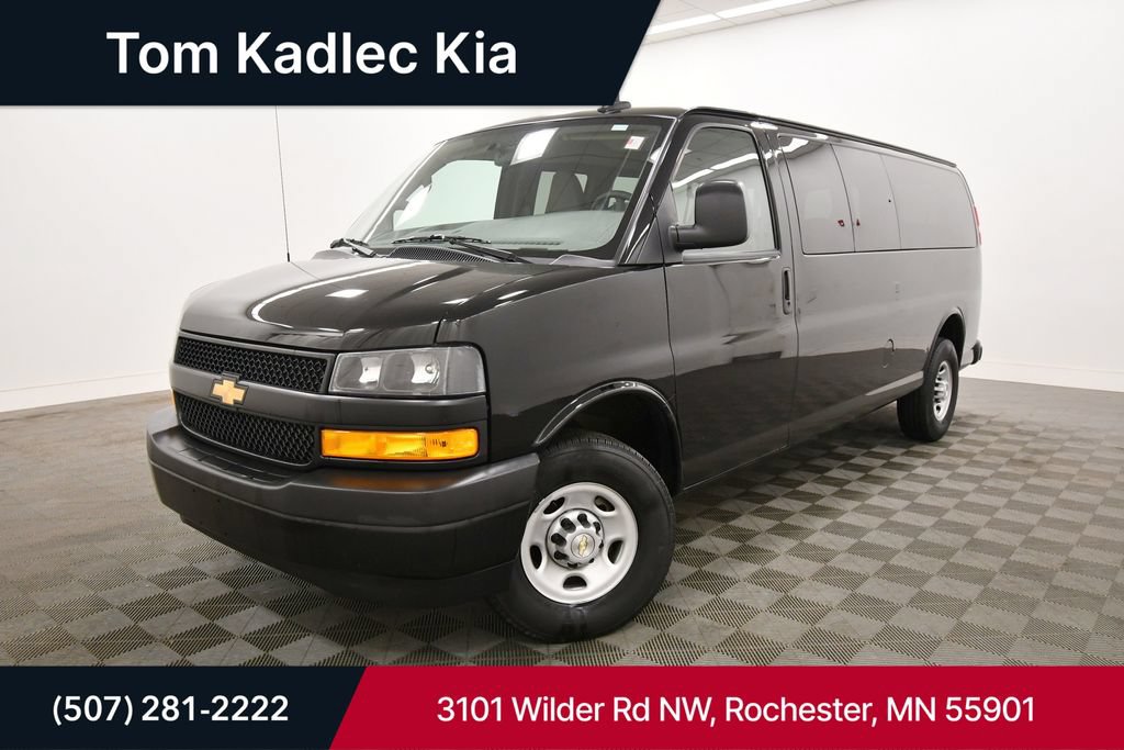 Used 2025 Chevrolet Express 3500 LS RWD image 1