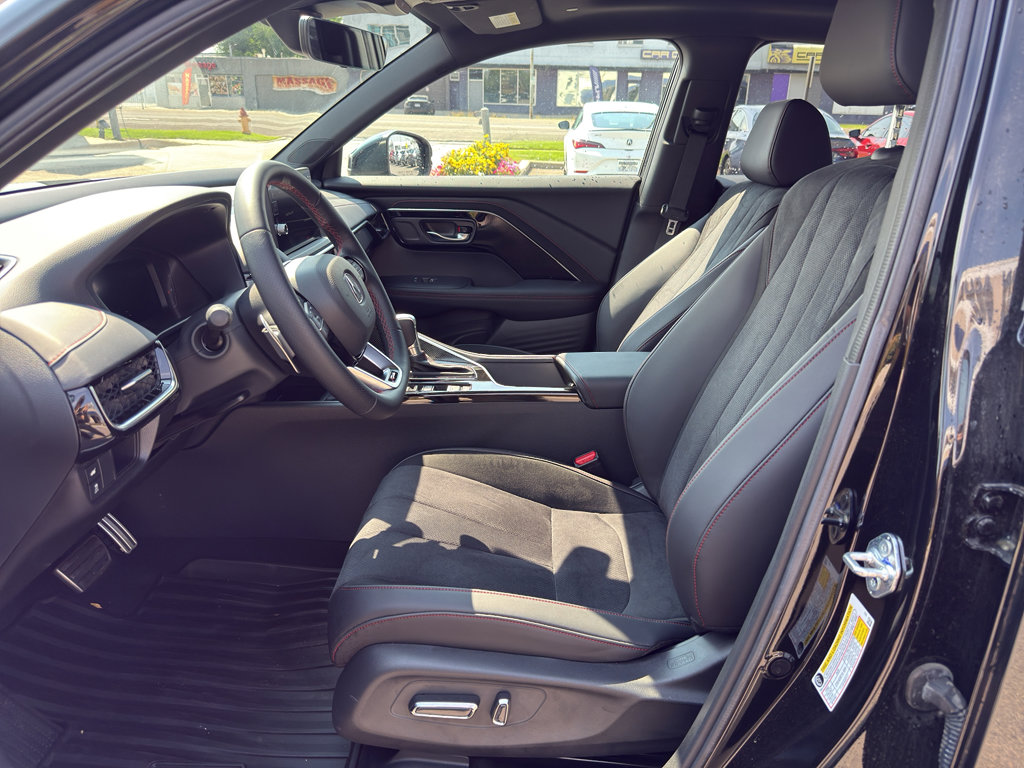 New 2025 Acura ADX A-Spec image 11