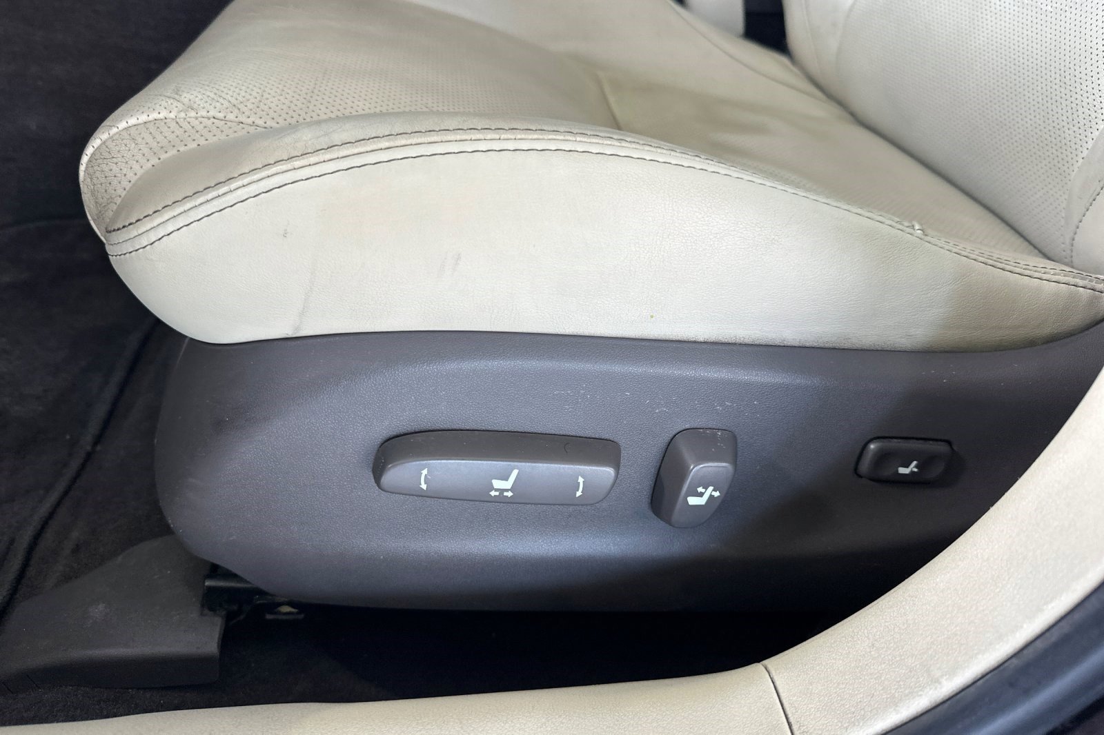 Used 2013 Lexus IS 250 w/ Premium Pkg Value Edition RWD image 14