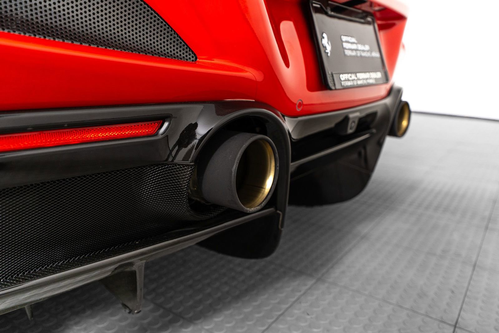 Certified 2021 Ferrari F8 Tributo Base image 38