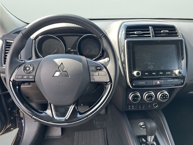 Used 2025 Mitsubishi Outlander Sport SE image 13