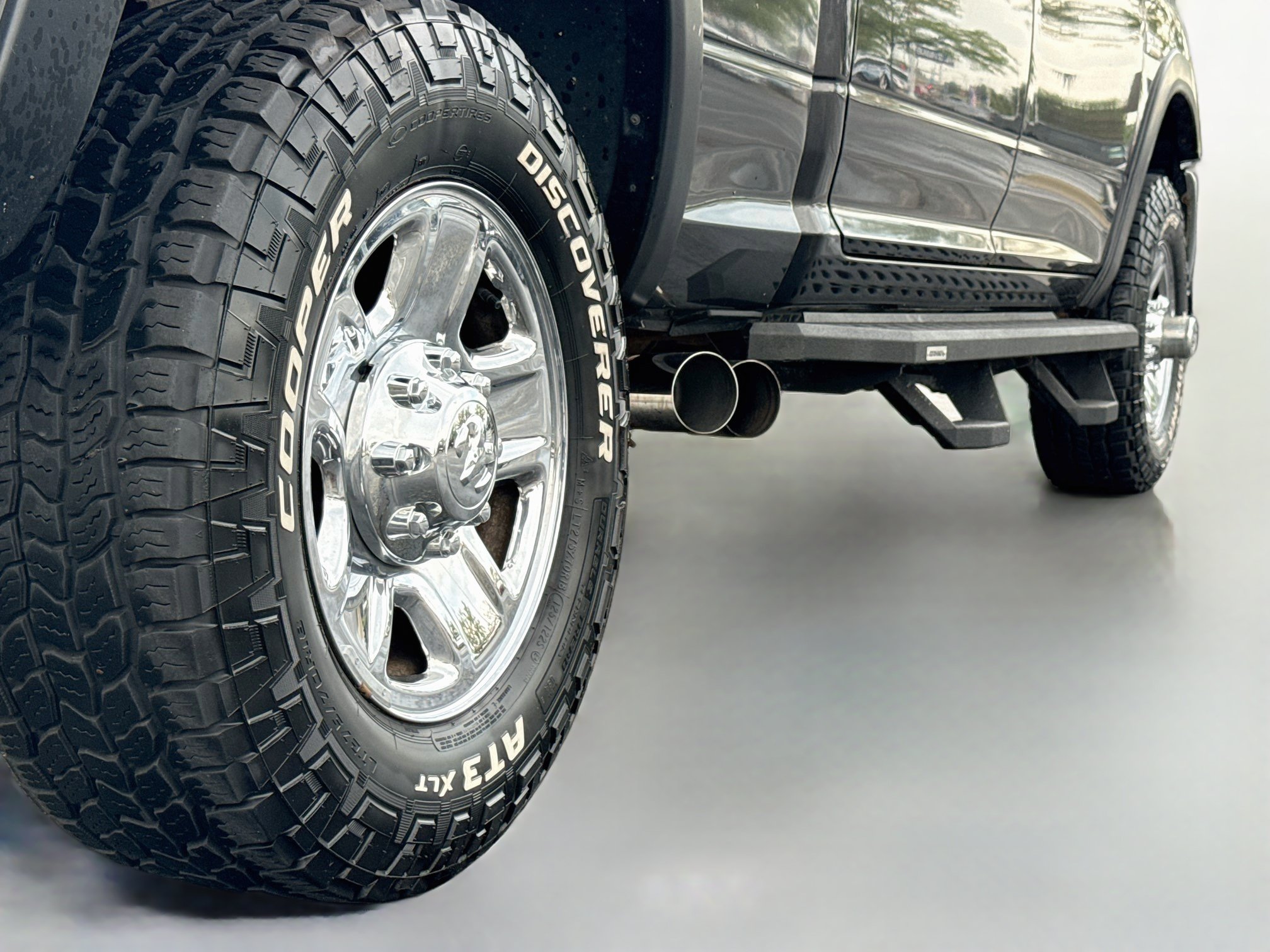 Used 2014 RAM 2500 Tradesman w/ Chrome Appearance Group AWD/4WD image 9