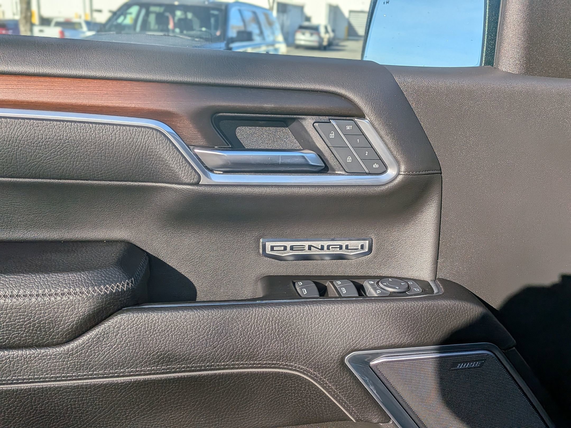 Certified 2025 GMC Sierra 1500 Denali image 13
