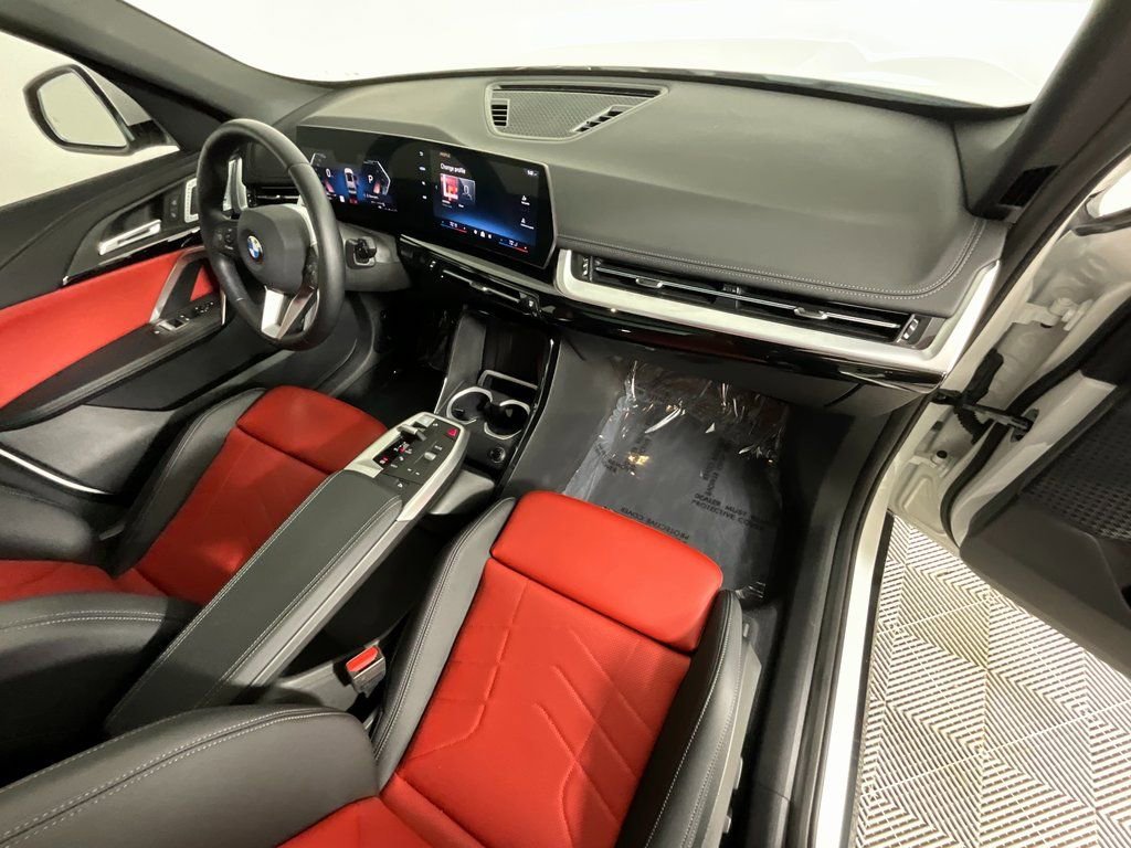 Used 2025 BMW X1 xDrive28i w/ Convenience Package image 19