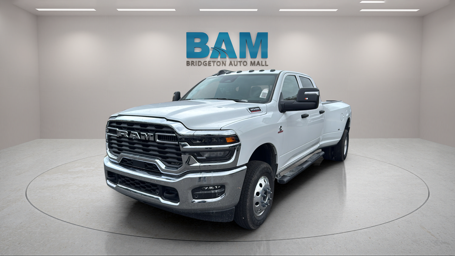 Used 2026 RAM 3500 Tradesman AWD/4WD image 3