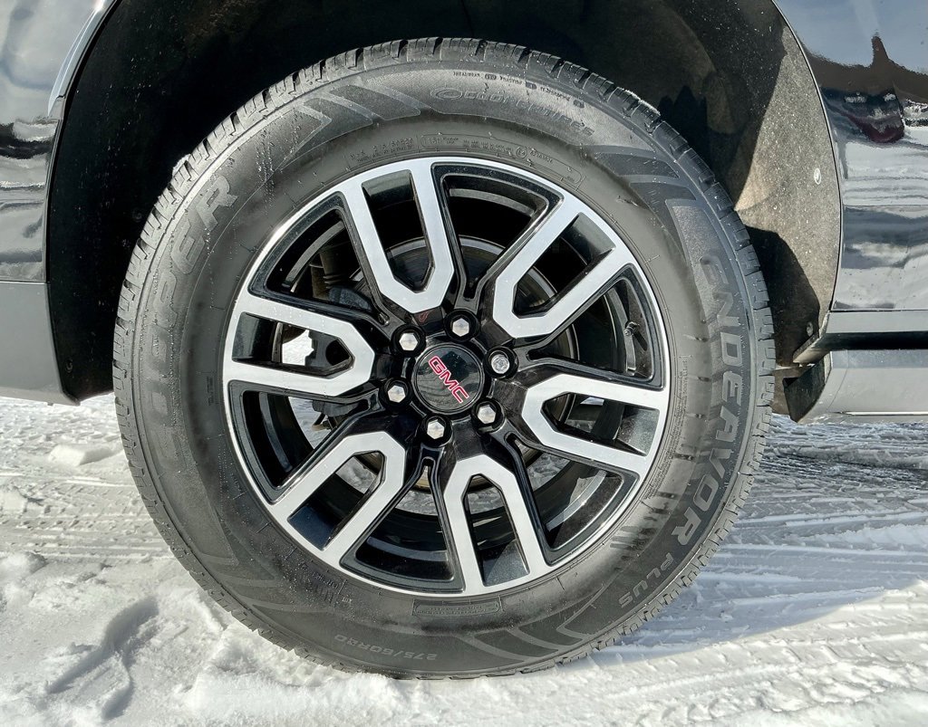 Used 2021 GMC Yukon XL AT4 w/ AT4 Premium Package image 21