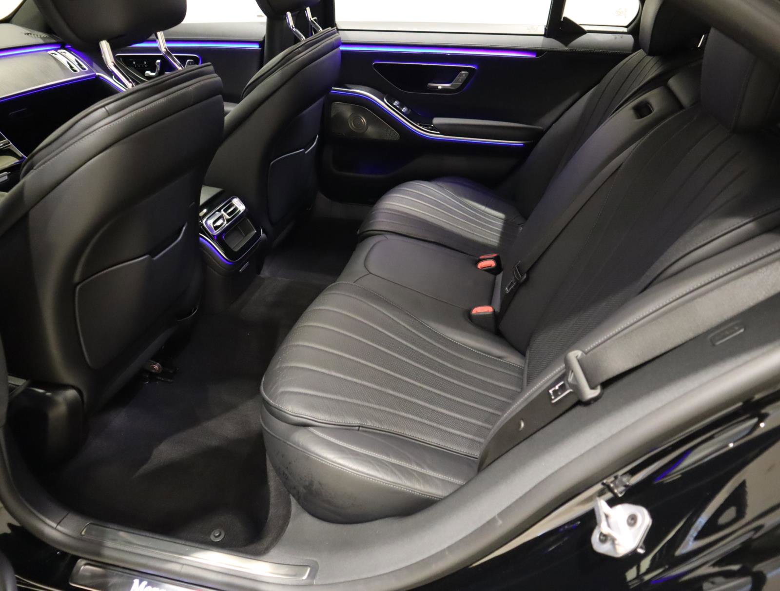 Used 2023 Mercedes-Benz S 580 4MATIC Sedan w/ AMG Line image 21