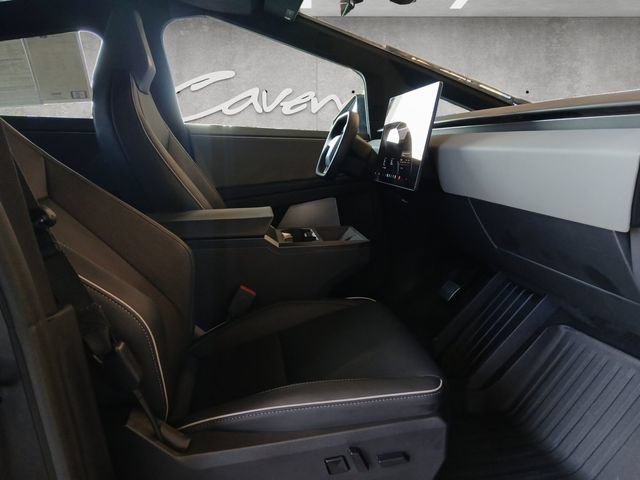 Used 2025 Tesla Cybertruck AWD Crew Cab image 25