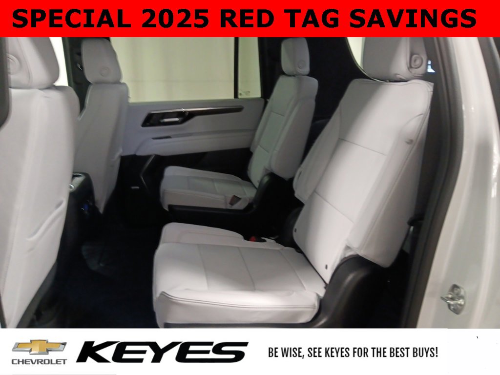 New 2025 Chevrolet Suburban Premier image 18