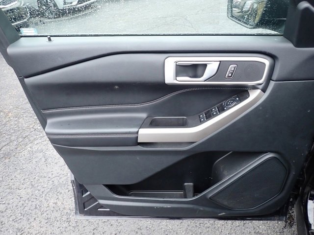 Certified 2023 Ford Explorer XLT w/ Equipment Group 202A image 21