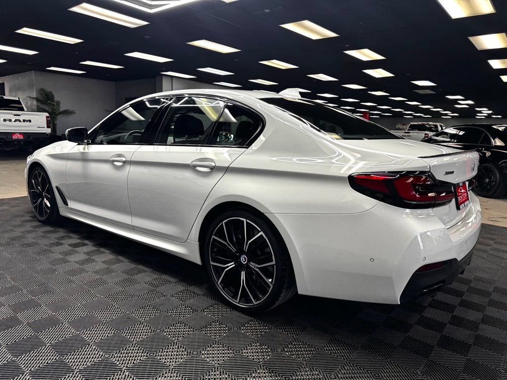Used 2023 BMW M550i xDrive w/ Executive Package AWD/4WD image 9