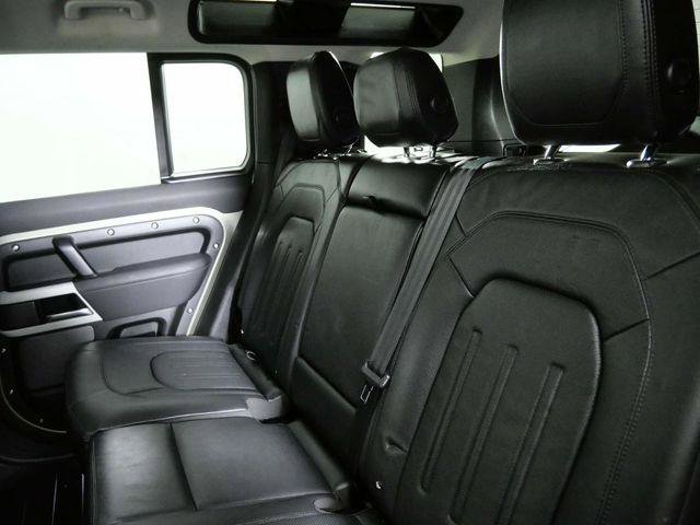 Used 2022 Land Rover Defender 110 SE image 15