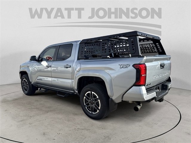 Used 2025 Toyota Tacoma TRD Sport image 3