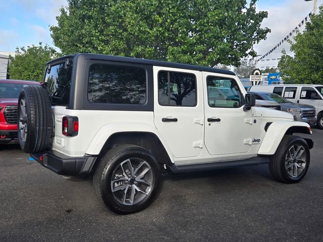 Used 2024 Jeep Wrangler Unlimited w/ Convenience Group image 3
