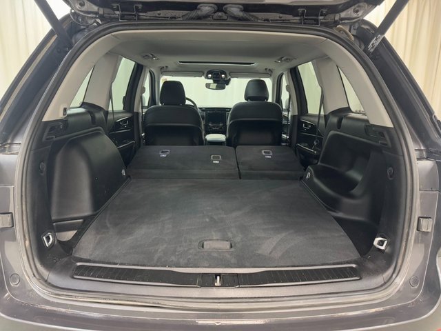 Used 2023 Jeep Grand Cherokee Laredo w/ Luxury Tech Group I image 34