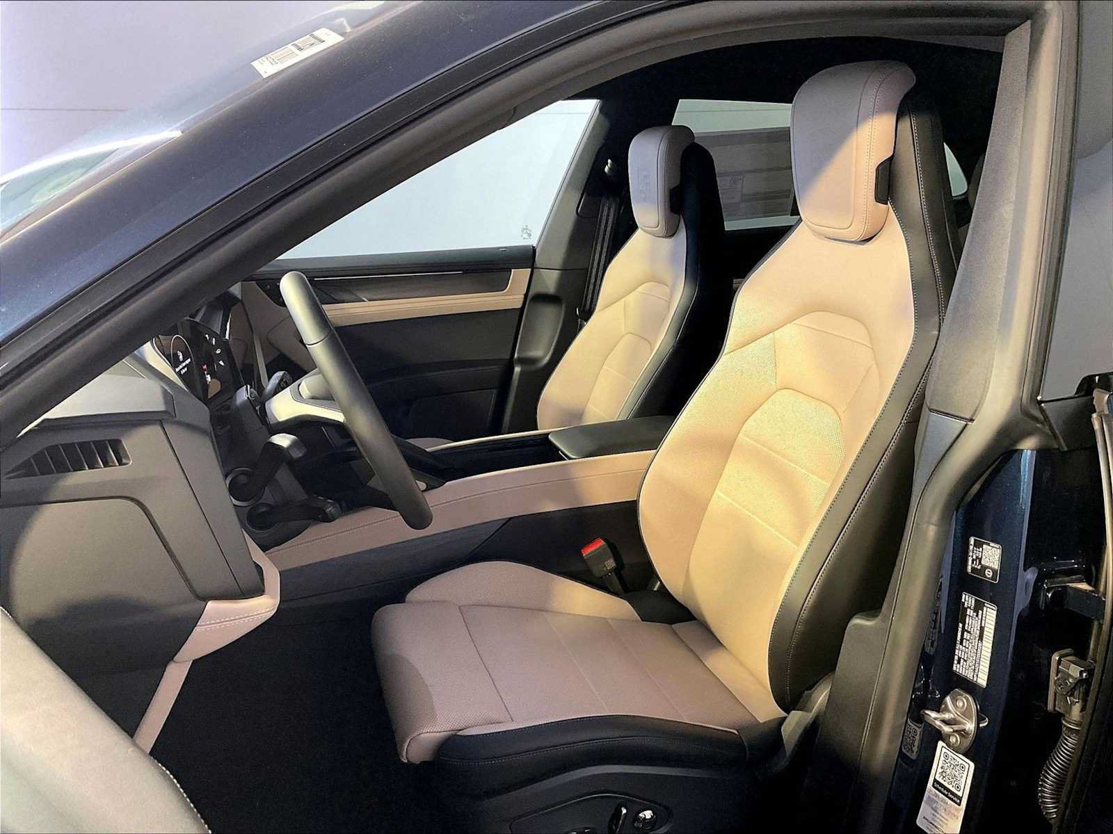 New 2026 Porsche Cayenne Electric AWD/4WD image 5