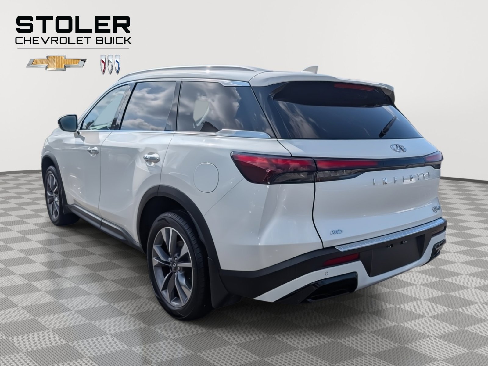 Used 2023 INFINITI QX60 Luxe w/ Cargo Package image 3