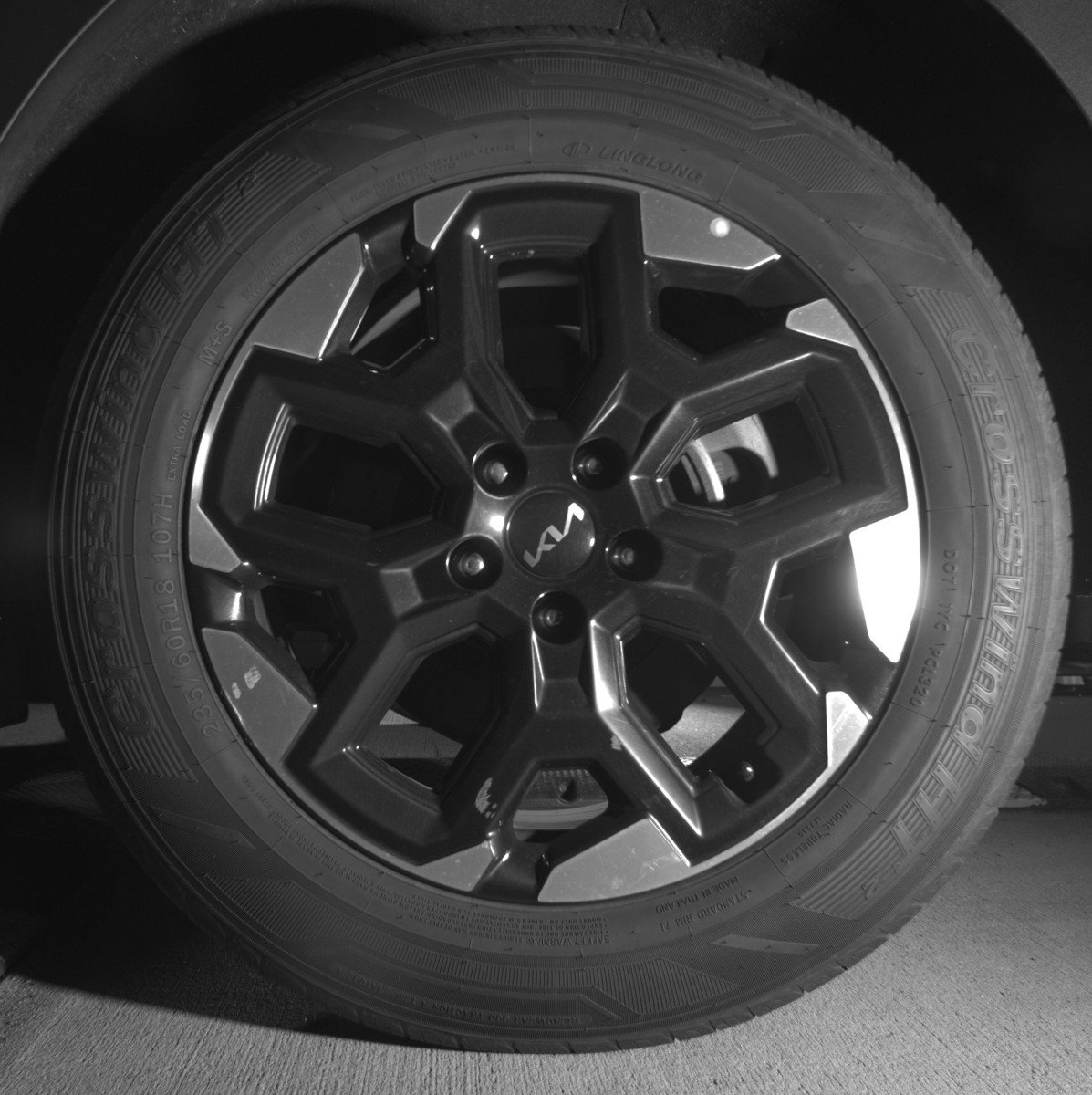 Used 2024 Kia Sorento S image 14