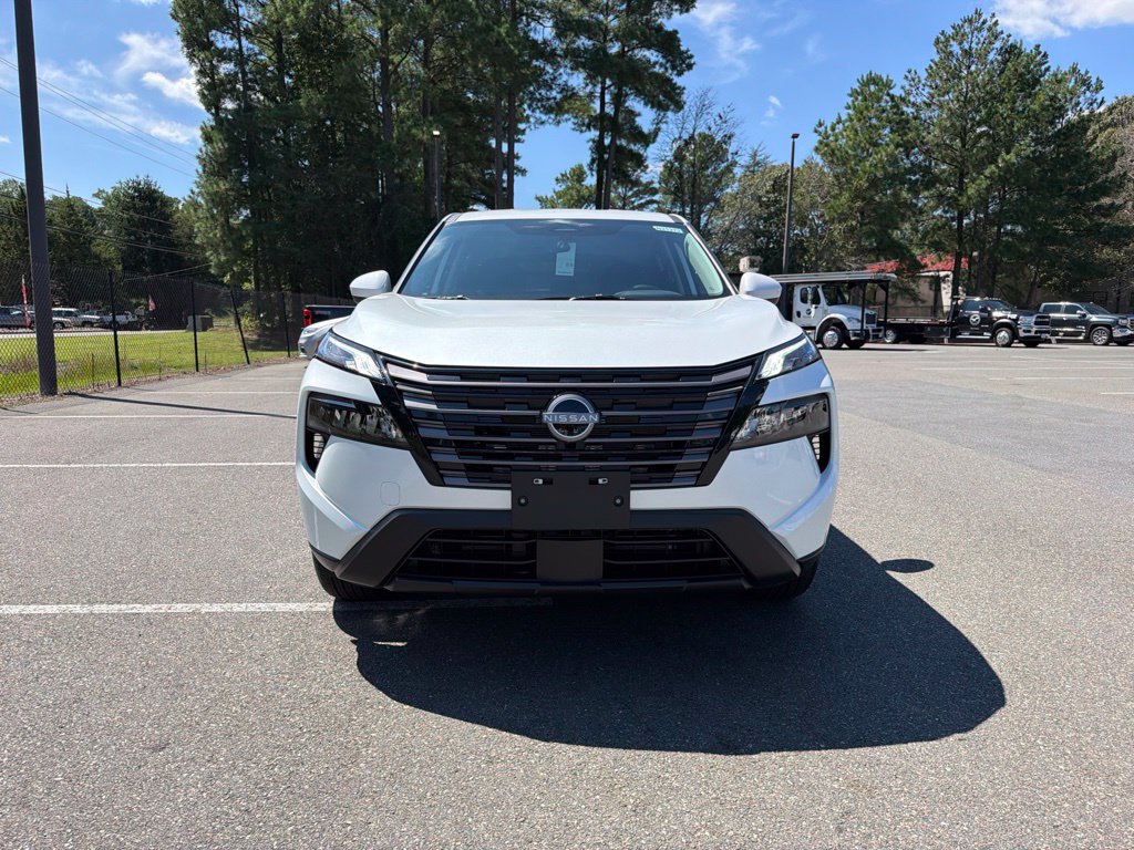 New 2026 Nissan Rogue SV AWD/4WD image 3