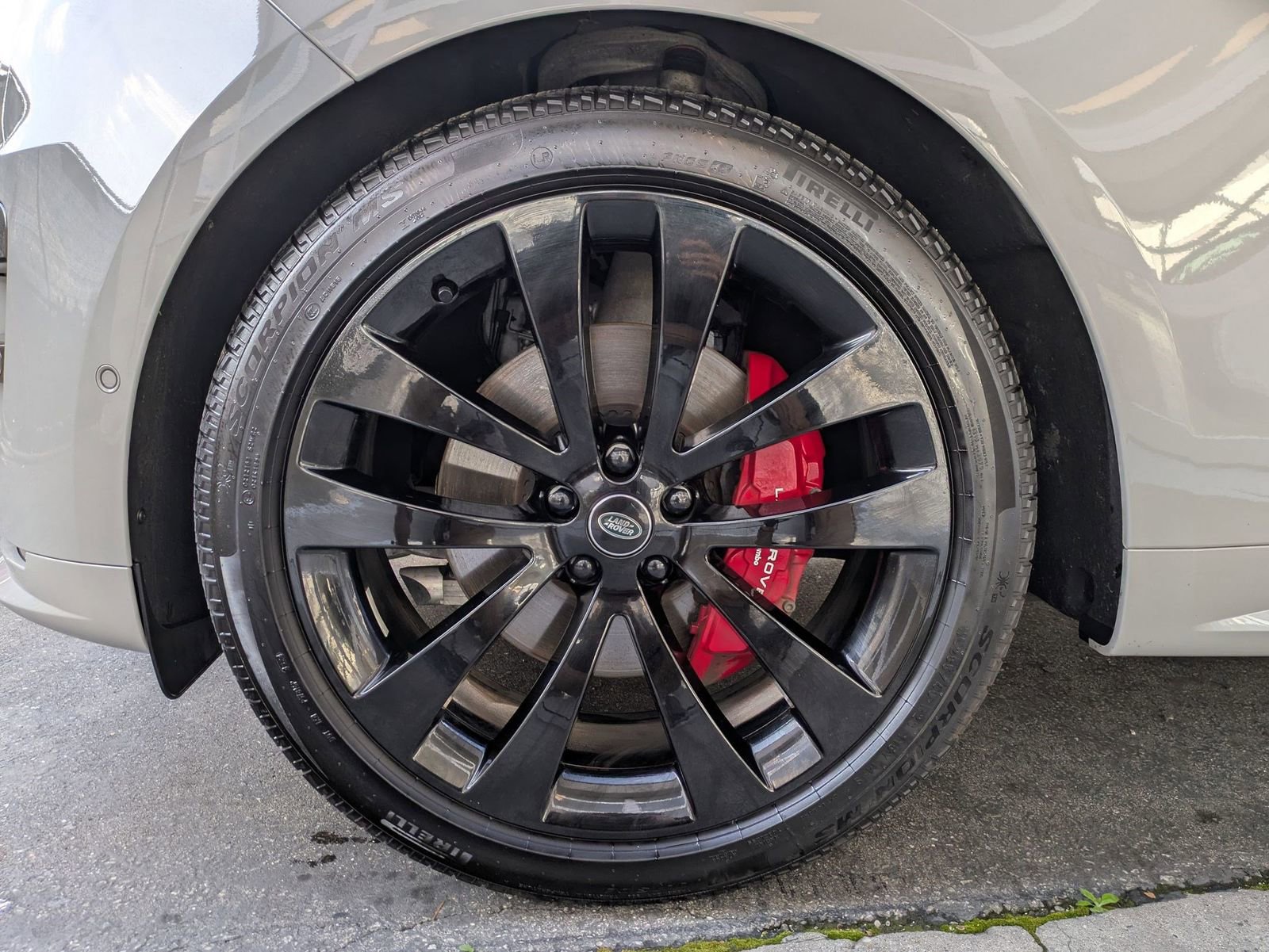 Used 2025 Land Rover Range Rover Sport Dynamic SE image 27