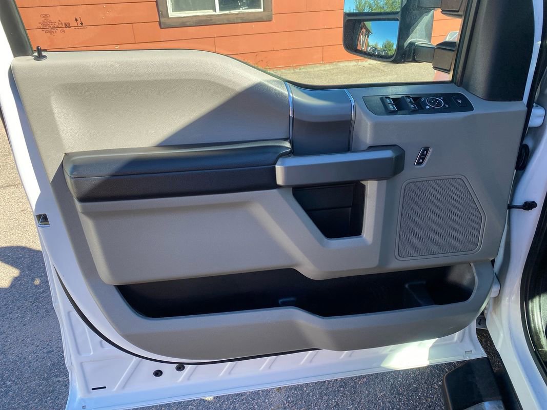 Used 2020 Ford F250 XLT w/ XLT Premium Package image 23