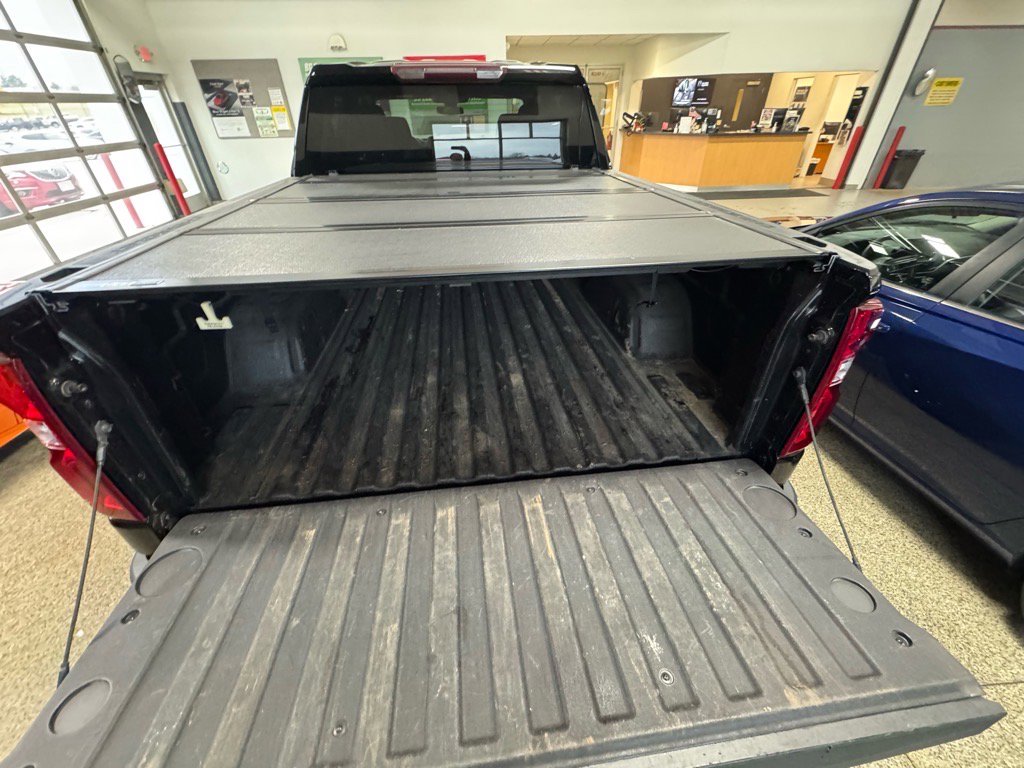 Used 2021 Chevrolet Silverado 1500 Custom Trail Boss w/ Realtree Special Edition image 9