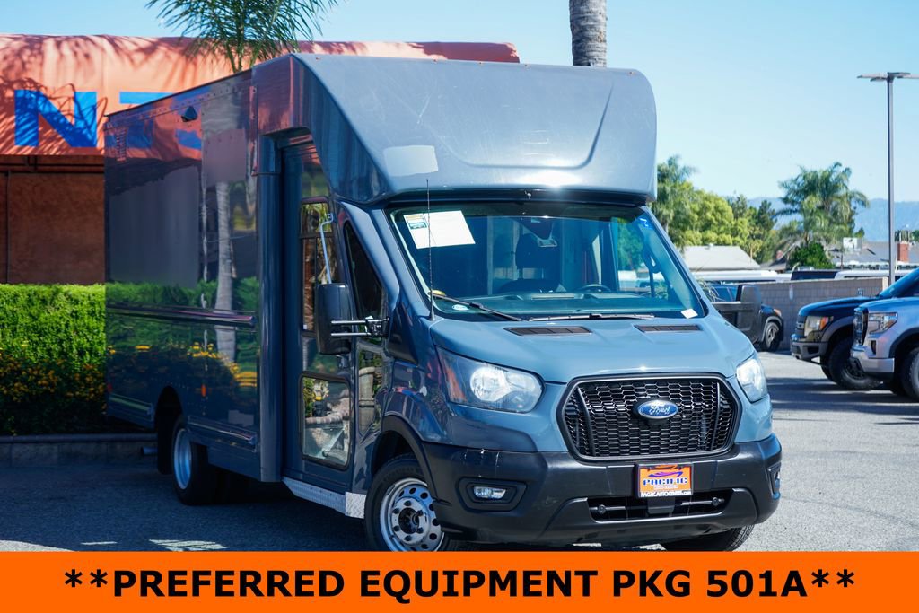 Used 2022 Ford Transit 350 DRW RWD image 2