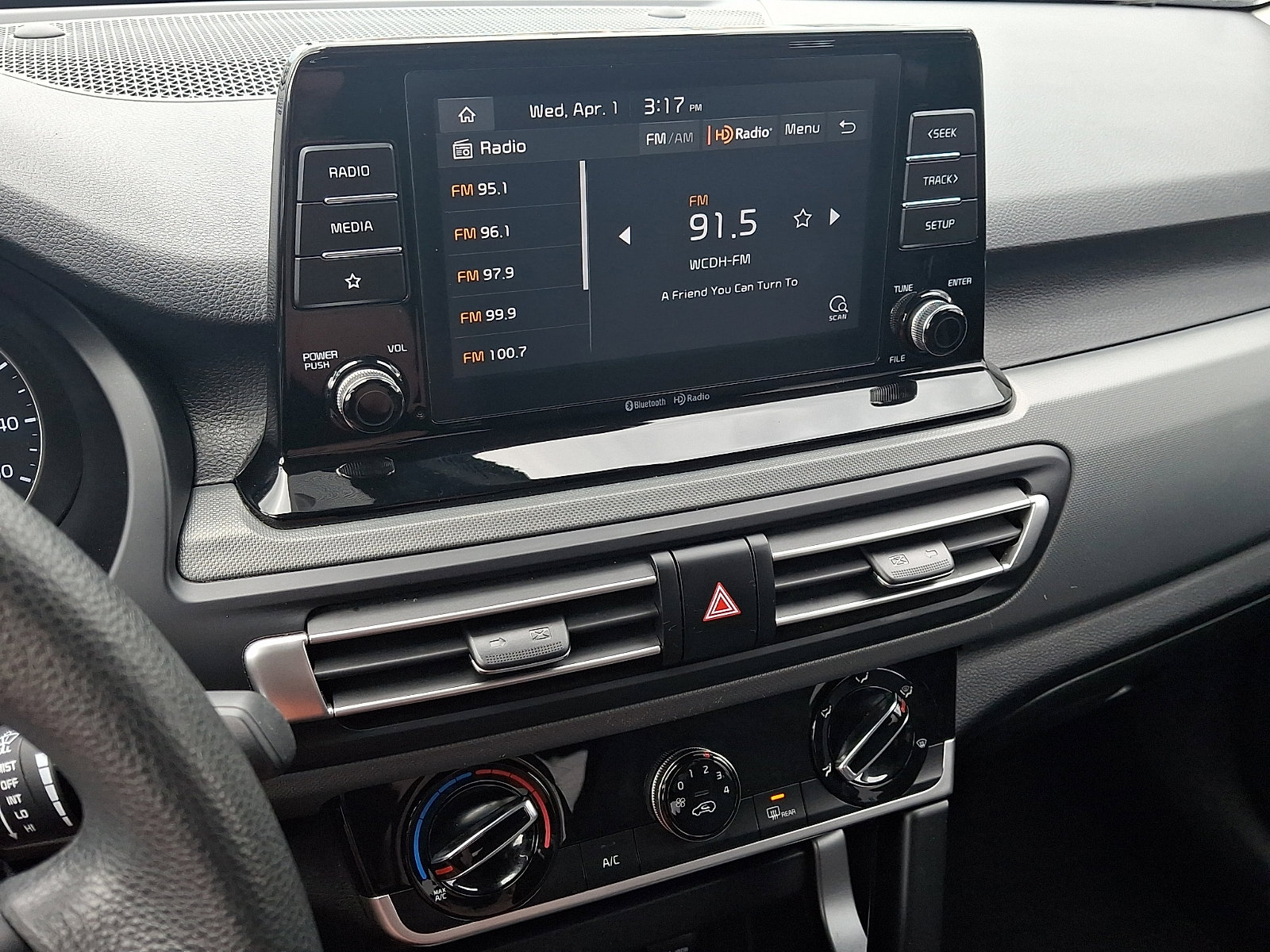 Used 2023 Kia Seltos LX image 18