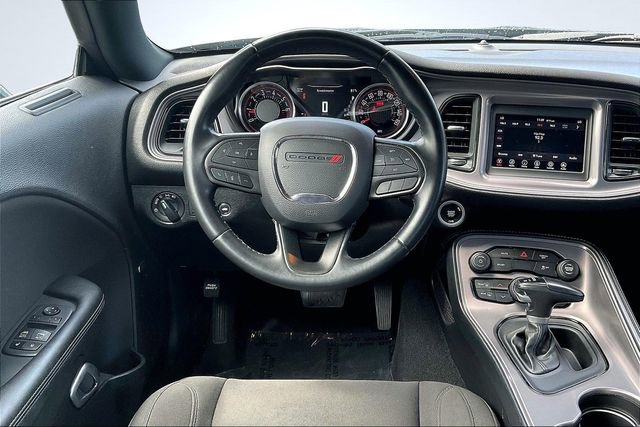 Used 2023 Dodge Challenger SXT image 4
