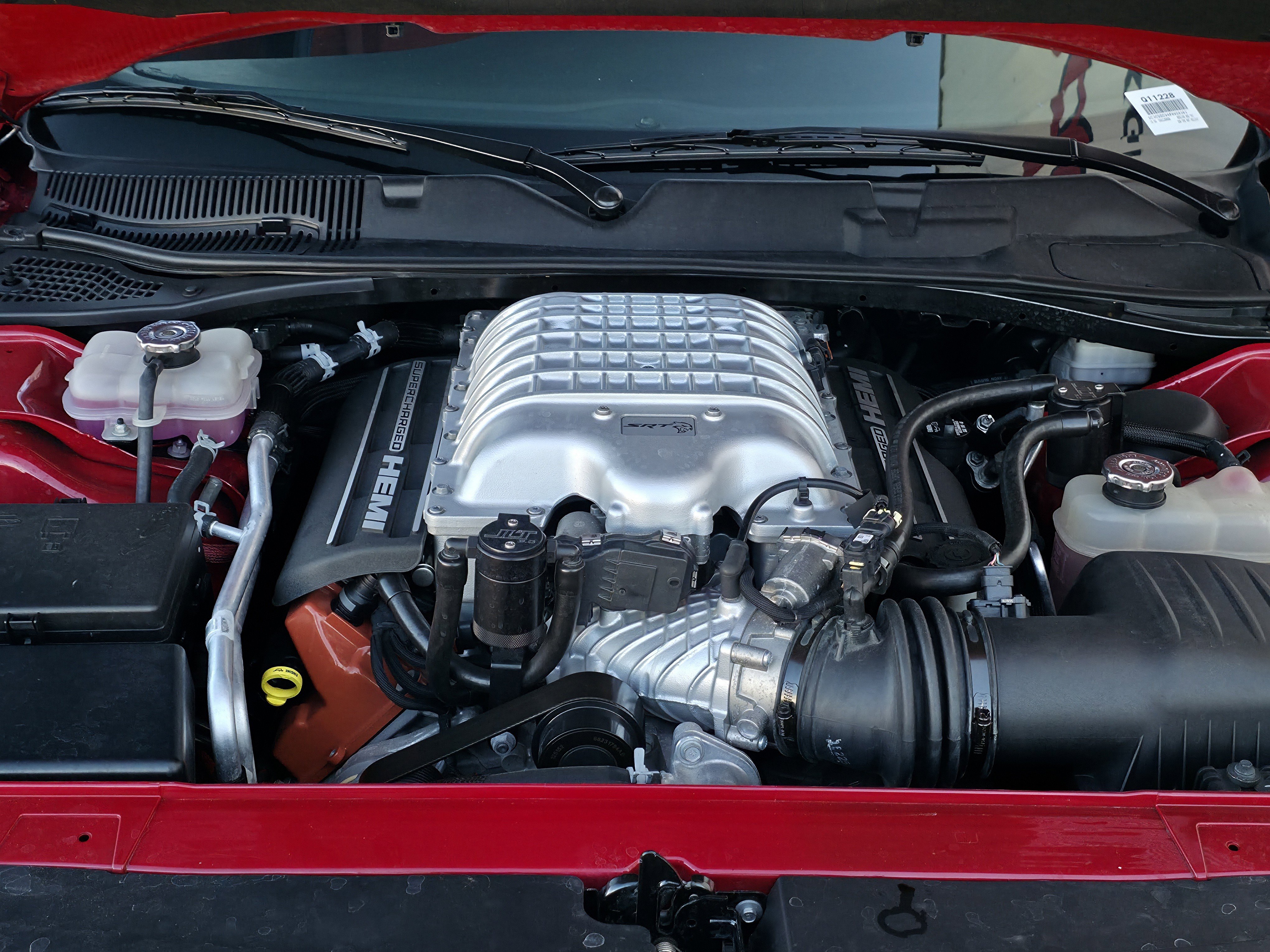 Used 2015 Dodge Challenger SRT Hellcat image 5