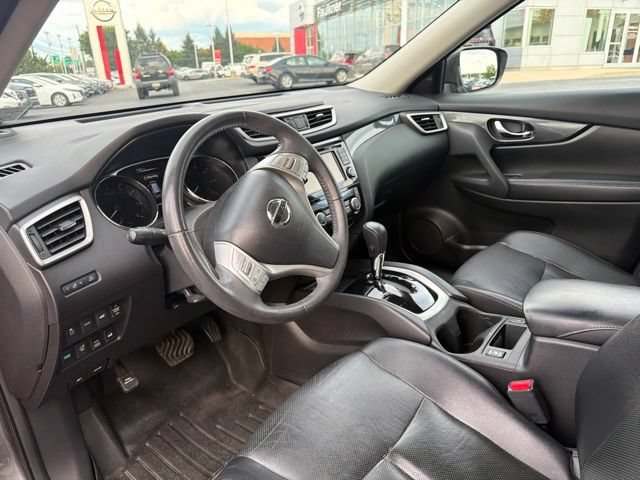 Used 2016 Nissan Rogue SL w/ SL Premium Package AWD/4WD image 9