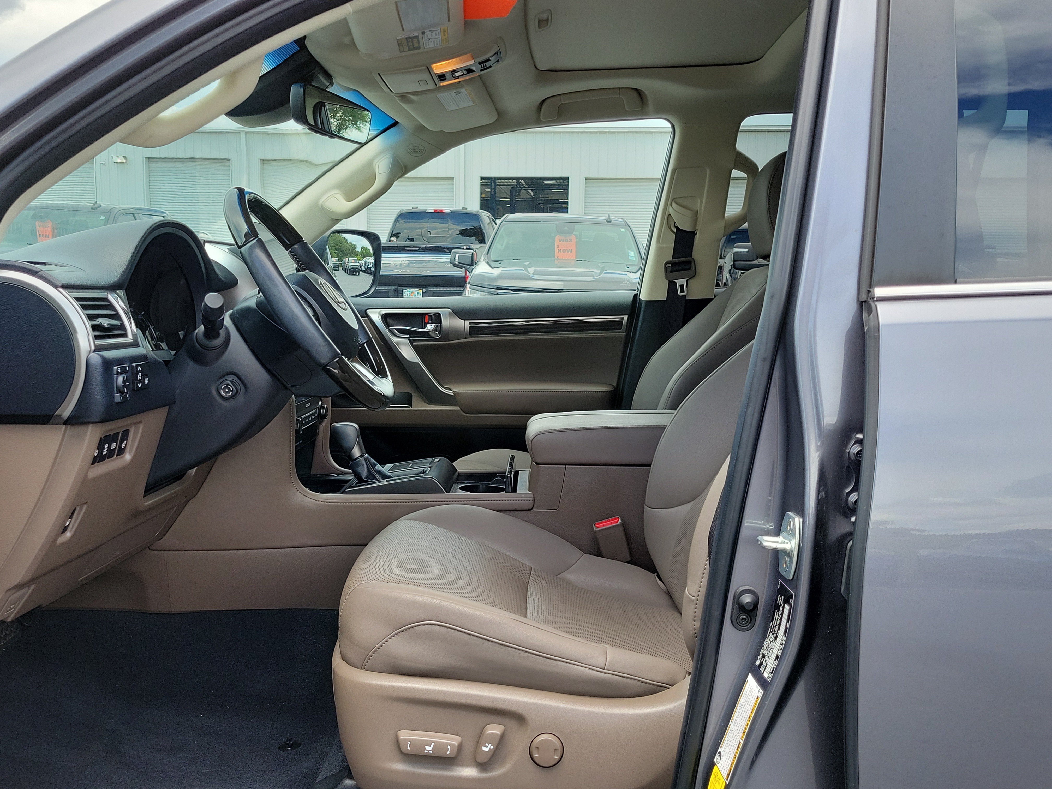 Used 2023 Lexus GX 460 Premium w/ Premium Package AWD/4WD image 20