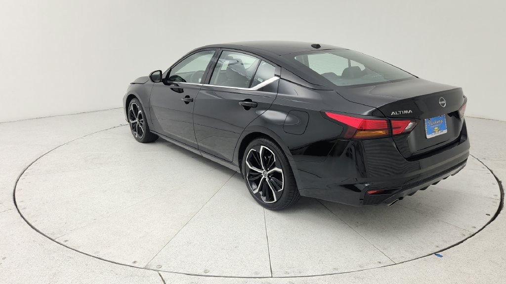 Used 2025 Nissan Altima 2.5 SR FWD image 5