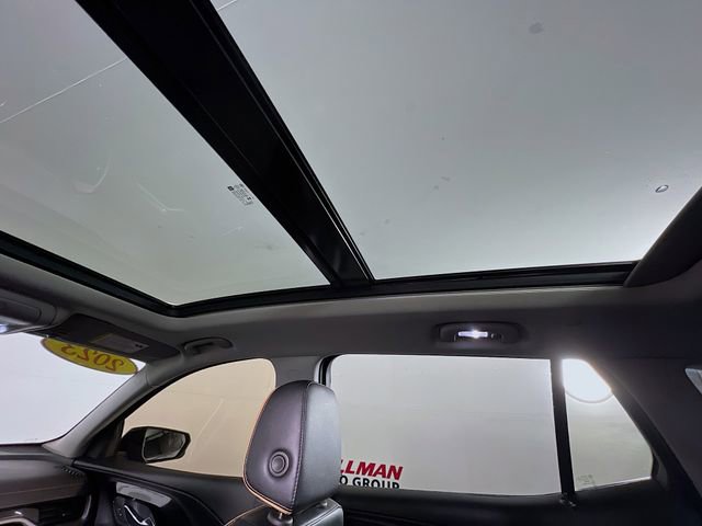 Used 2023 GMC Terrain AT4 w/ Tech Package image 25