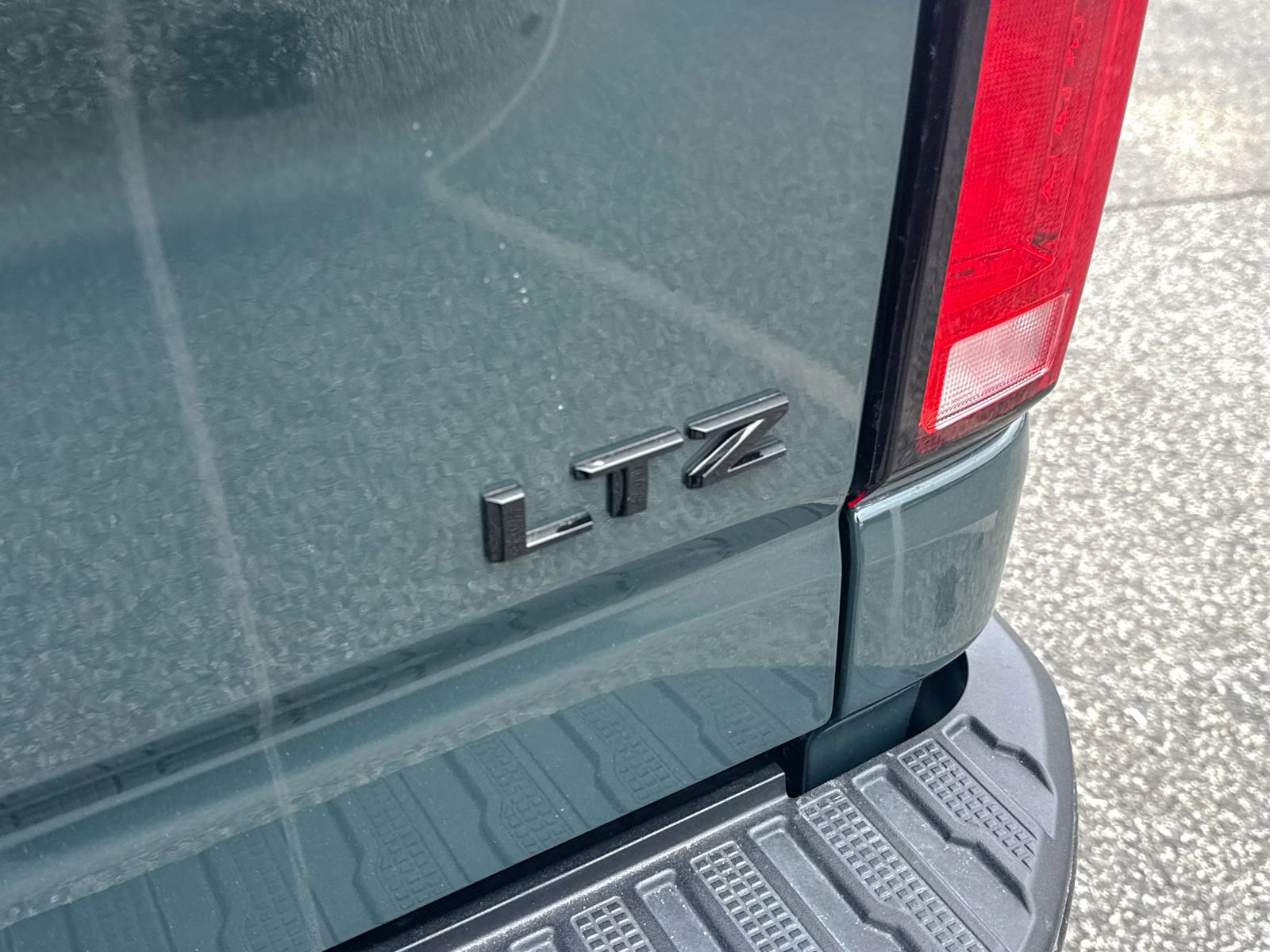 Used 2025 Chevrolet Silverado 2500 LTZ w/ Trail Boss Package image 13