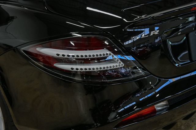 Used 2006 Mercedes-Benz SLR image 21