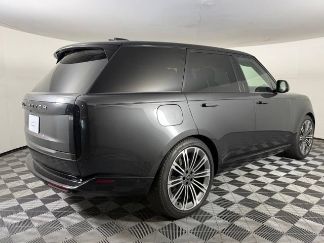 Used 2024 Land Rover Range Rover SE AWD/4WD image 7