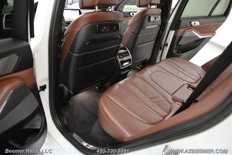 Used 2019 BMW X5 xDrive40i w/ M Sport Package AWD/4WD image 29