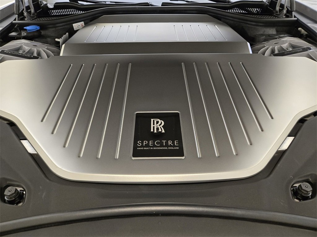New 2025 Rolls-Royce Spectre w/ Spectre Launch Package image 27