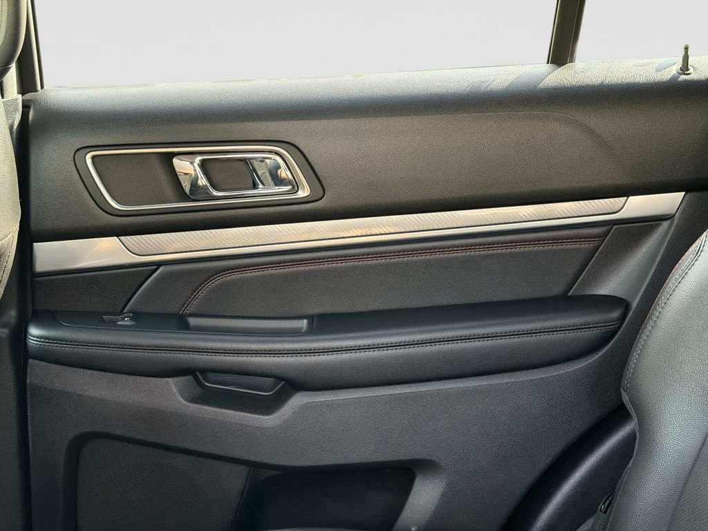 Used 2018 Ford Explorer Sport w/ Equipment Group 401A AWD/4WD image 16