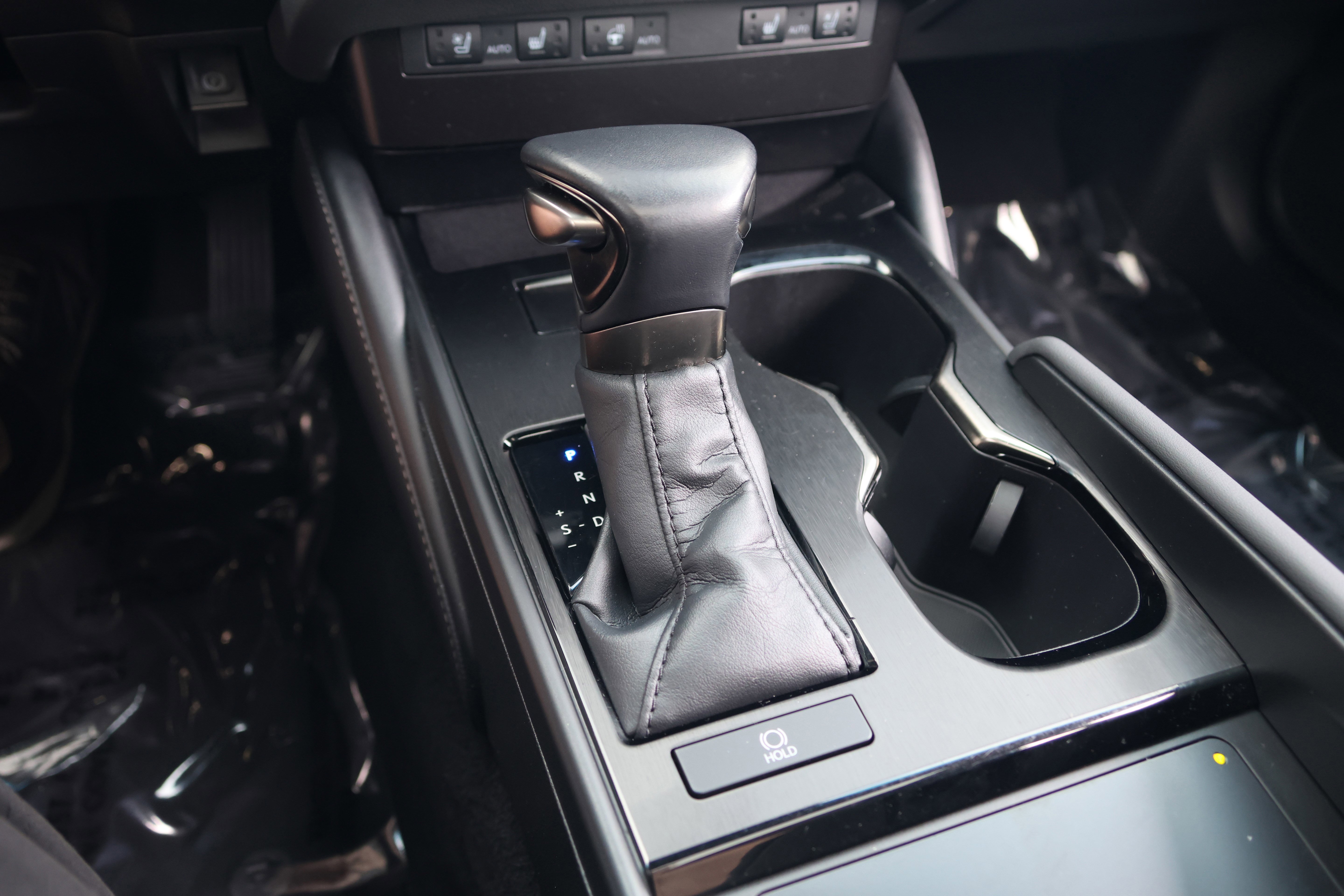 Certified 2023 Lexus ES 350 w/ Premium Package image 26