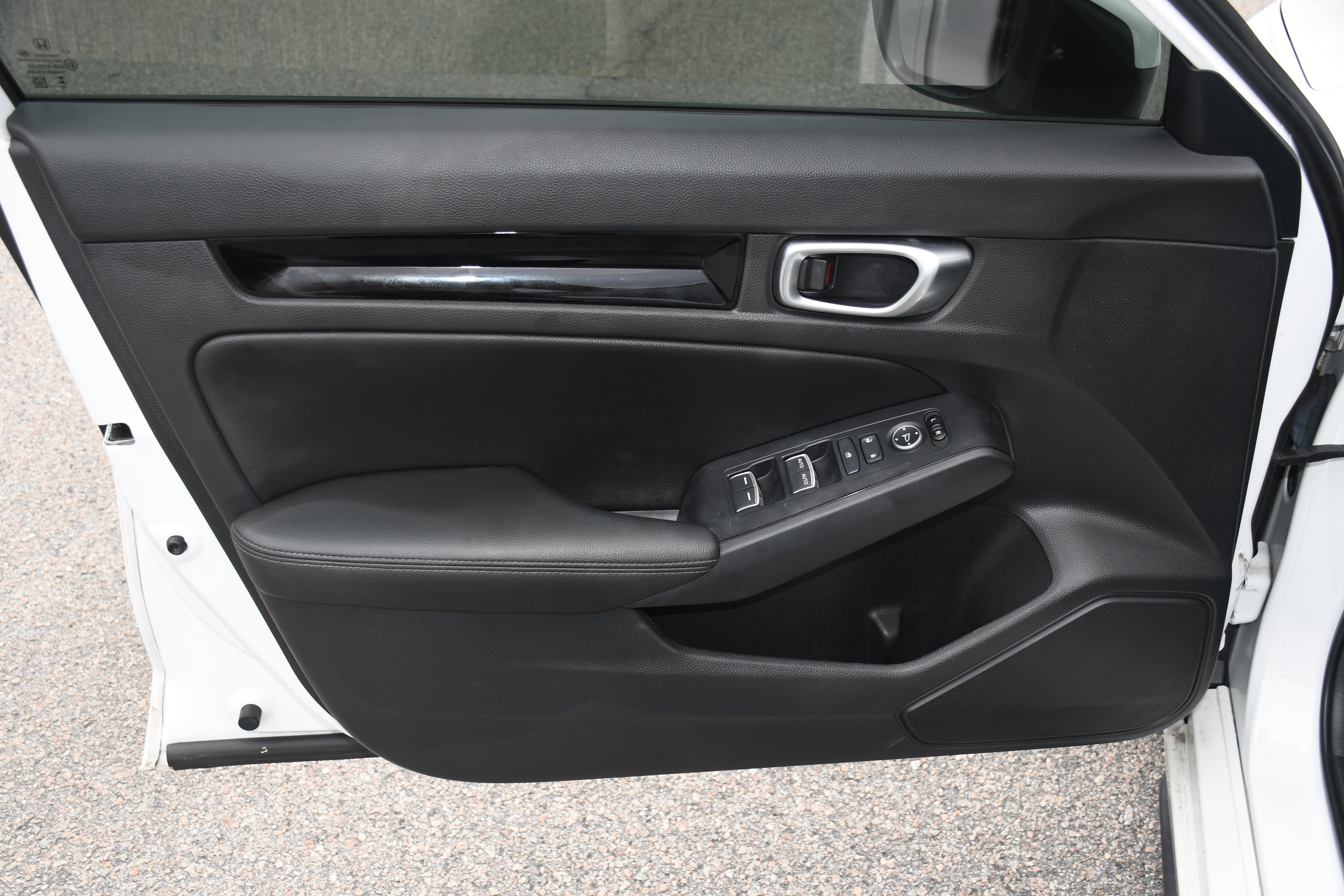 Used 2023 Honda Civic EX-L image 10