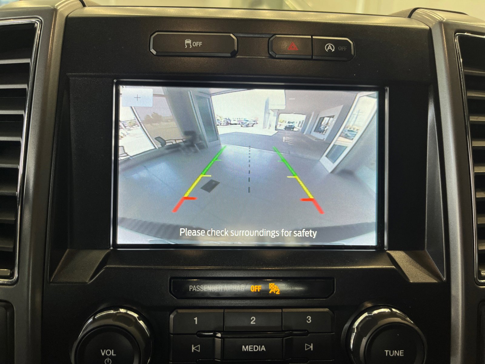 Used 2020 Ford F150 XLT image 17