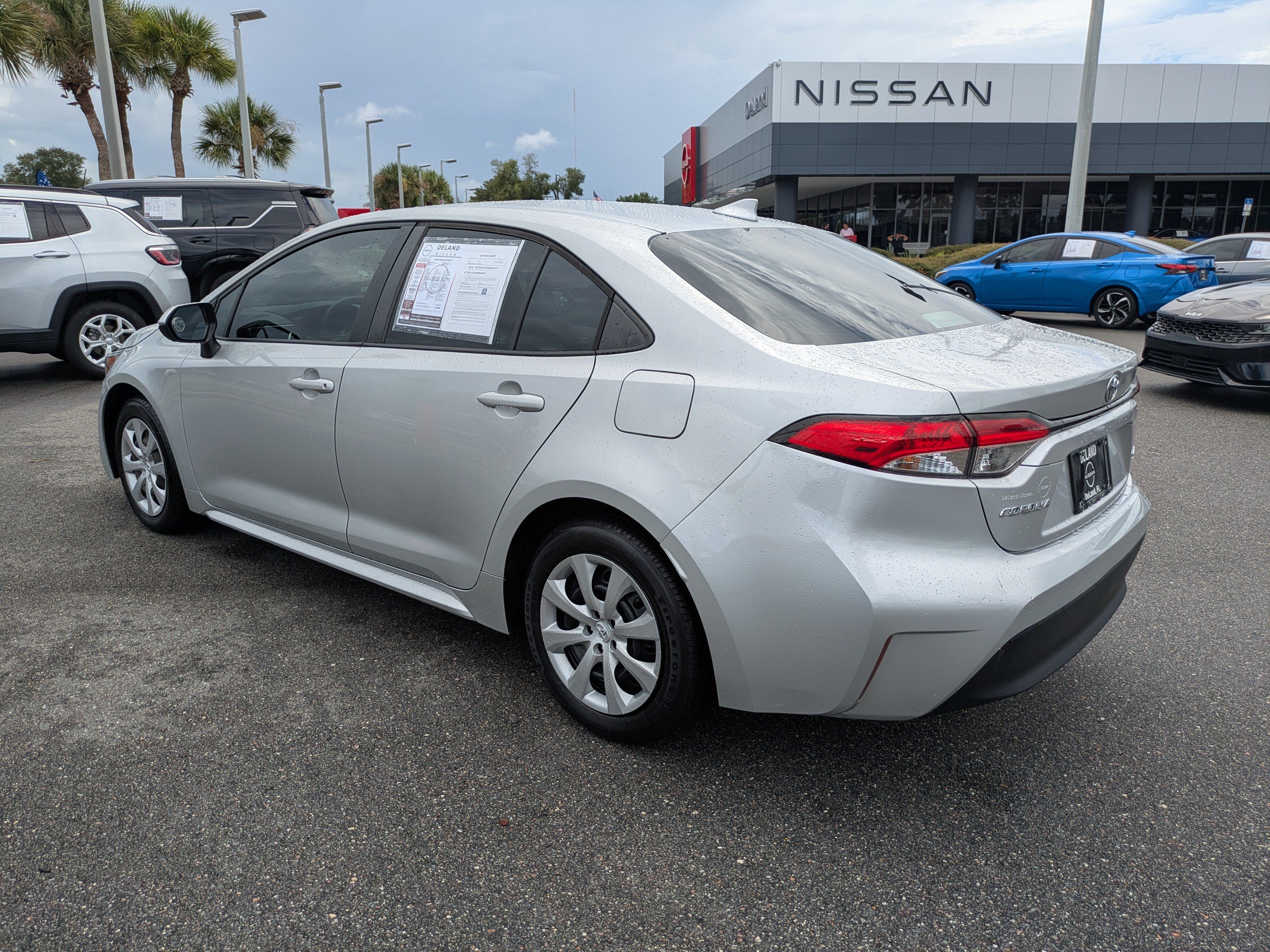 Used 2023 Toyota Corolla LE FWD image 8