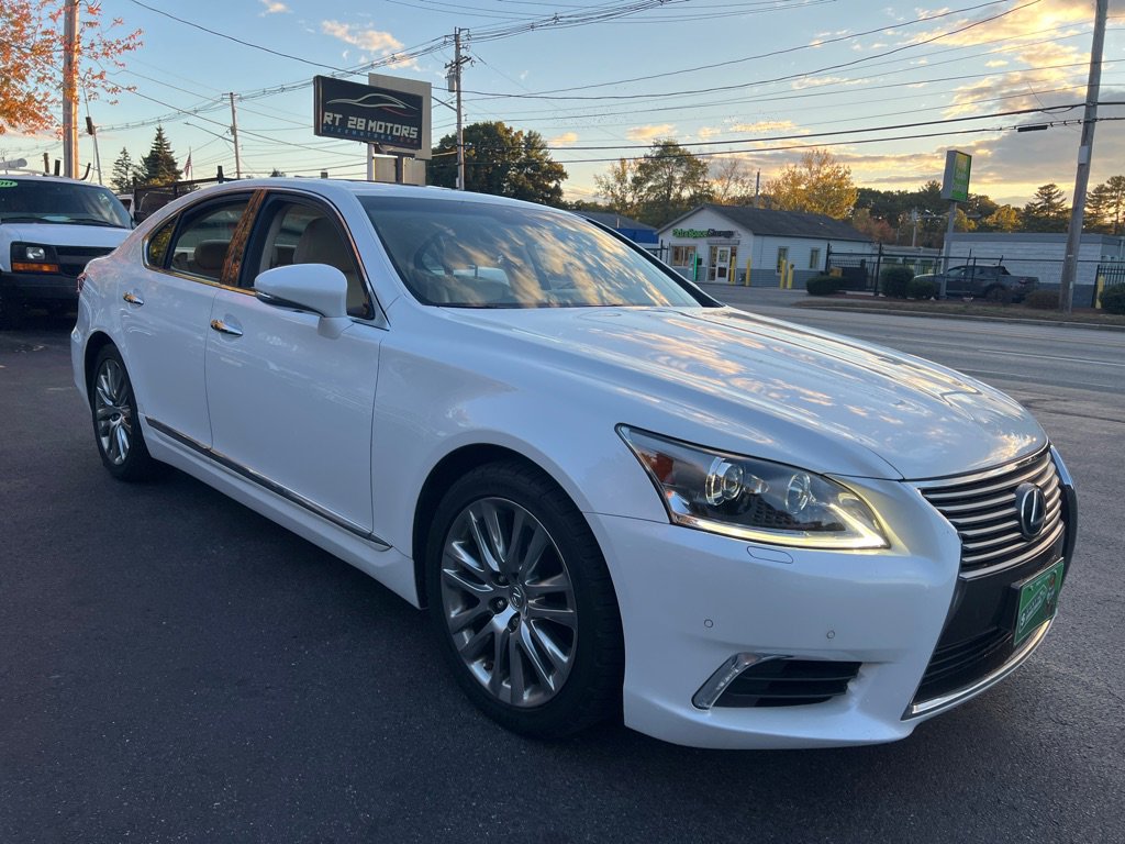 Used 2015 Lexus LS 460 image 7