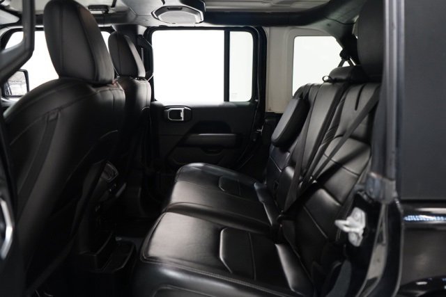 Used 2023 Jeep Wrangler Unlimited Sahara image 28