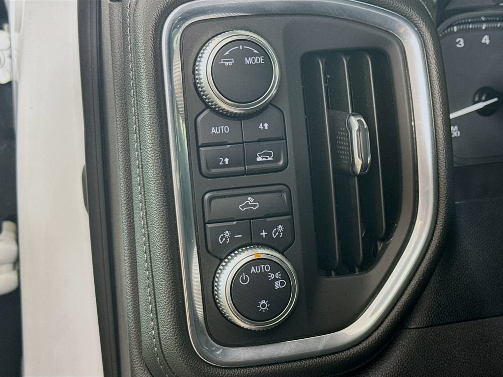 Used 2020 GMC Sierra 1500 SLE w/ SLE Value Package AWD/4WD image 11